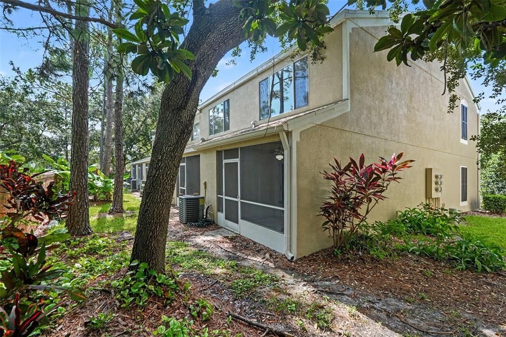 For Sale: $240,000 (2 beds, 1 baths, 1152 Square Feet)