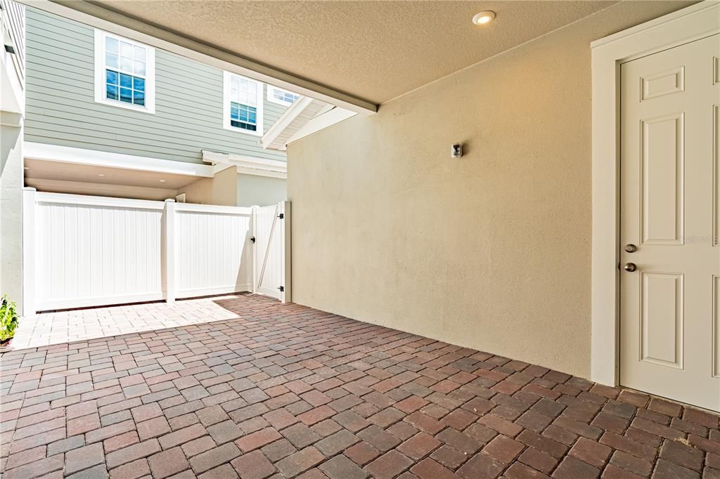 出租: $3,550 (3 贝兹, 2 浴室, 1628 平方英尺)