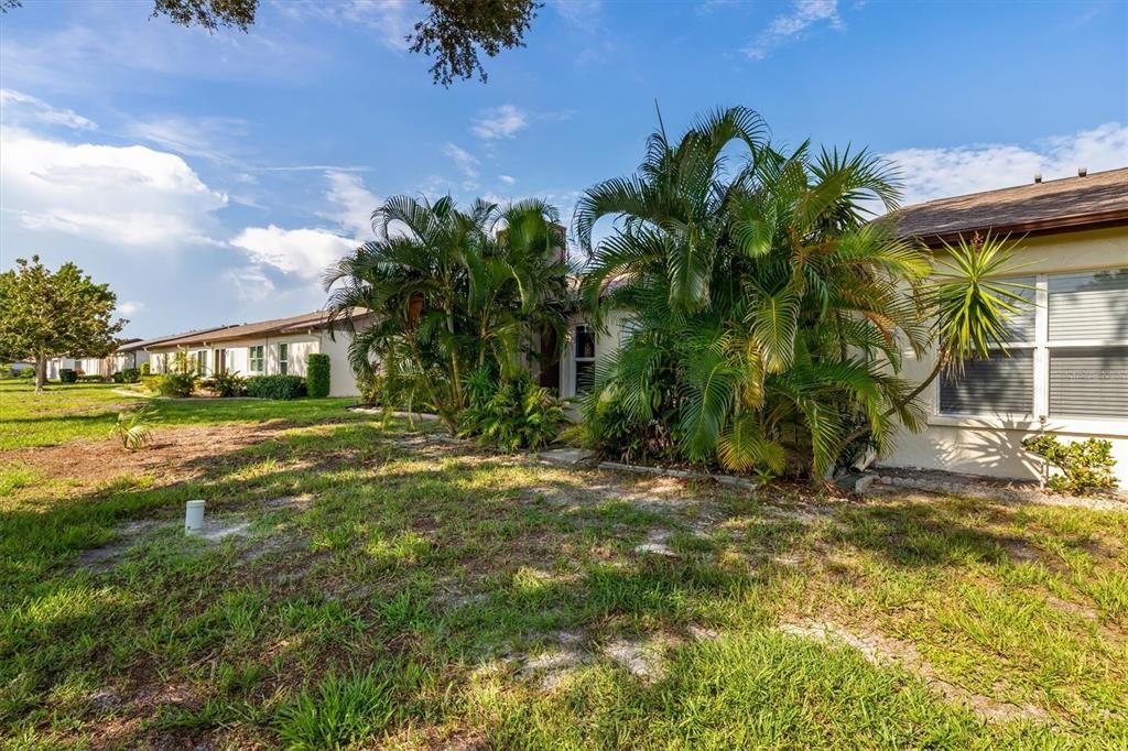 For Sale: $230,000 (2 beds, 2 baths, 1383 Square Feet)