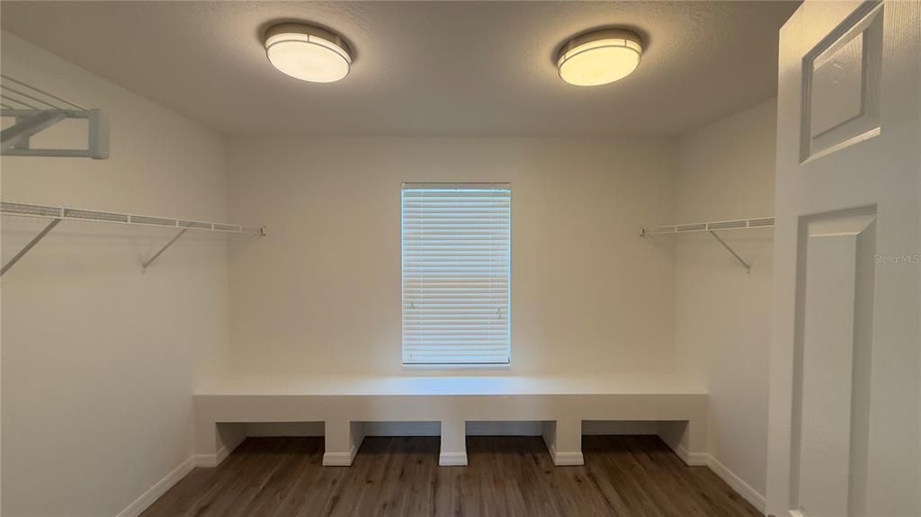 В аренду: $2,699 (4 спален, 3 ванн, 2814 Квадратных фут)