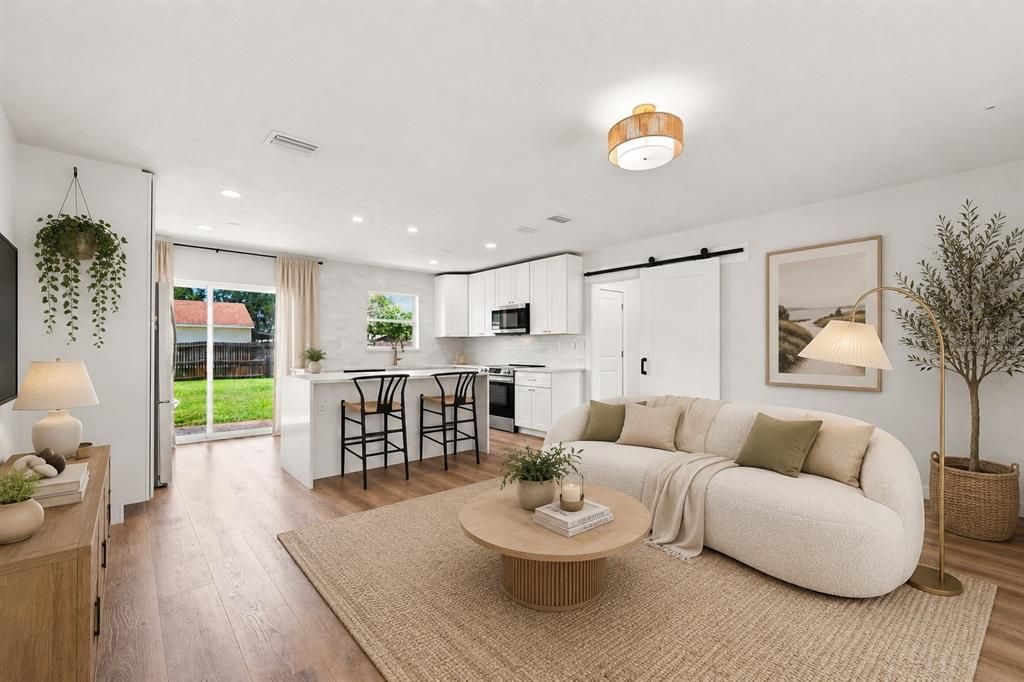 En Venta: $449,000 (3 camas, 2 baños, 1200 Pies cuadrados)