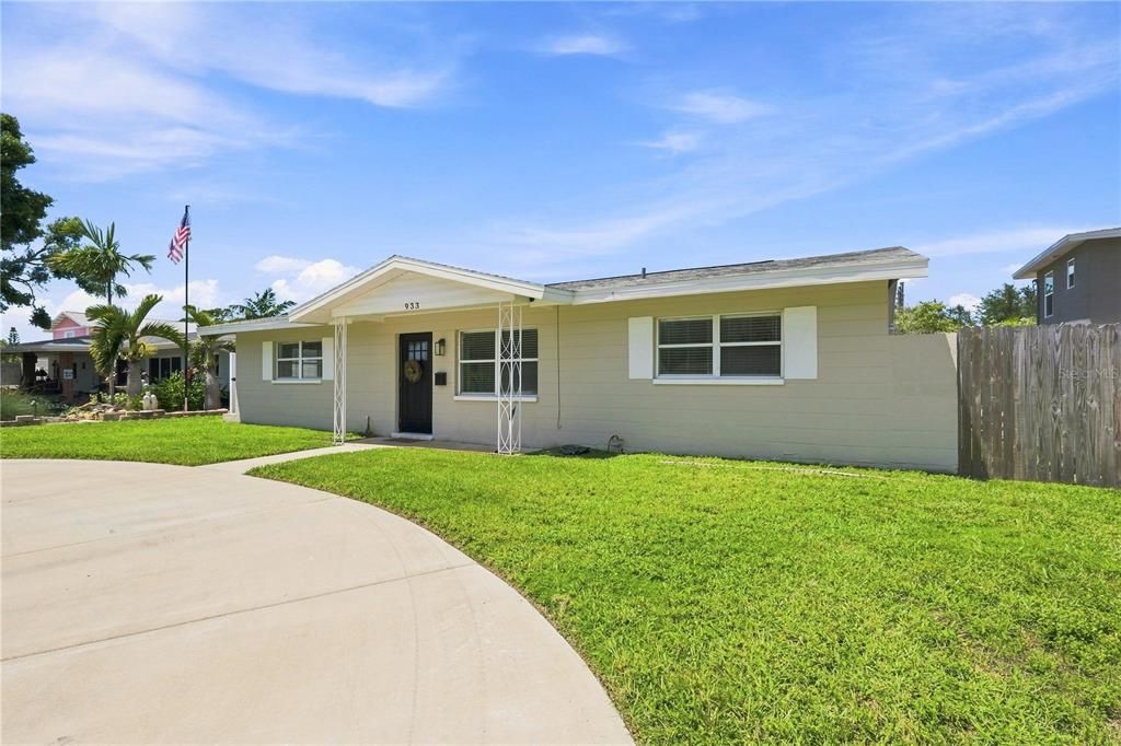 En Venta: $449,000 (3 camas, 2 baños, 1200 Pies cuadrados)