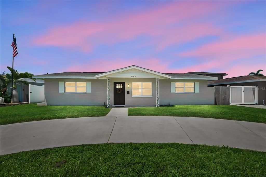 En Venta: $449,000 (3 camas, 2 baños, 1200 Pies cuadrados)