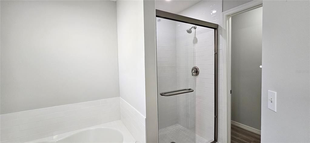 For Sale: $314,000 (3 beds, 2 baths, 1561 Square Feet)