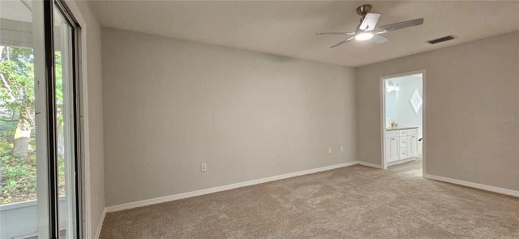 For Sale: $314,000 (3 beds, 2 baths, 1561 Square Feet)