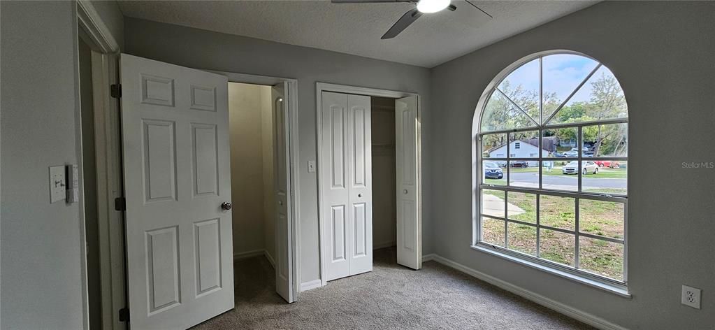For Sale: $314,000 (3 beds, 2 baths, 1561 Square Feet)