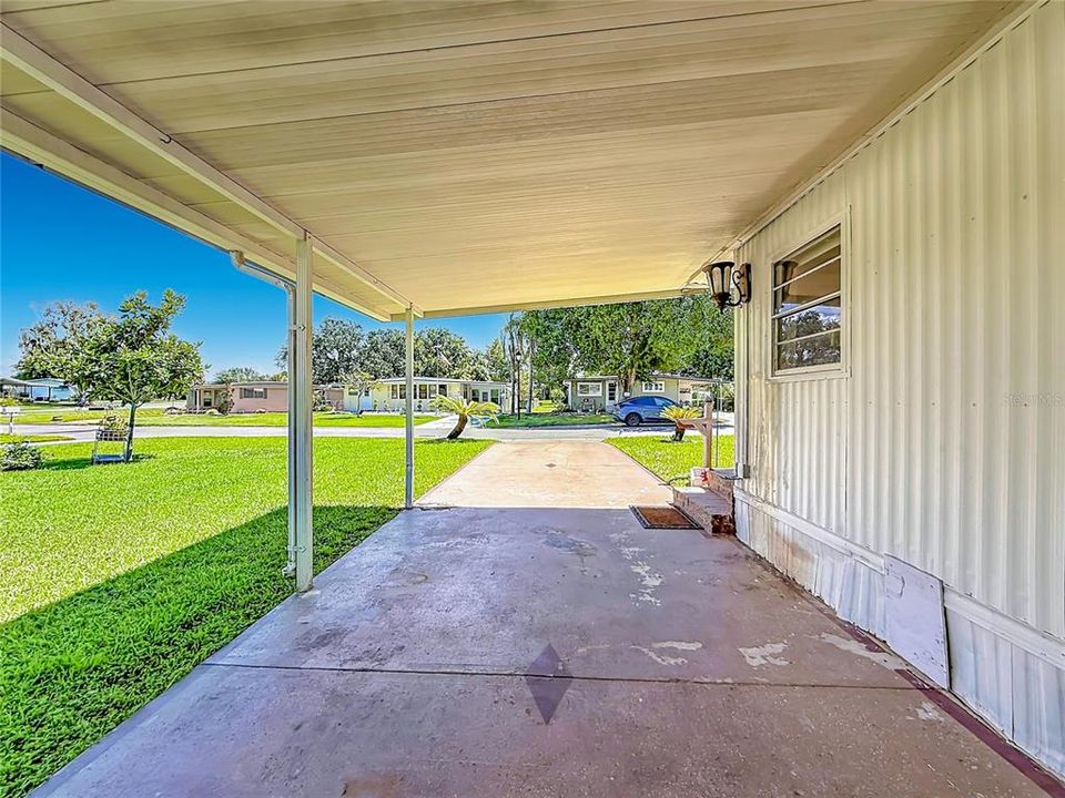 For Sale: $179,900 (2 beds, 2 baths, 1142 Square Feet)