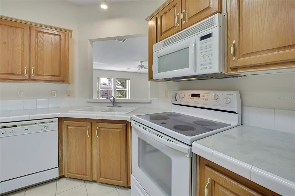En Venta: $265,900 (3 camas, 2 baños, 1984 Pies cuadrados)