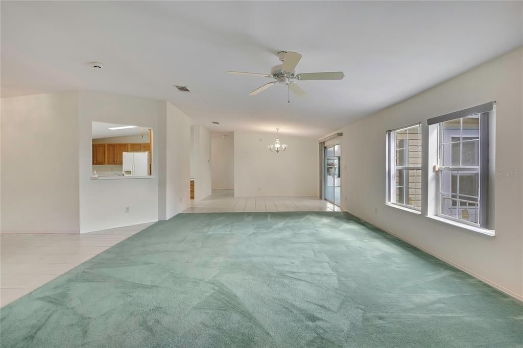 En Venta: $265,900 (3 camas, 2 baños, 1984 Pies cuadrados)