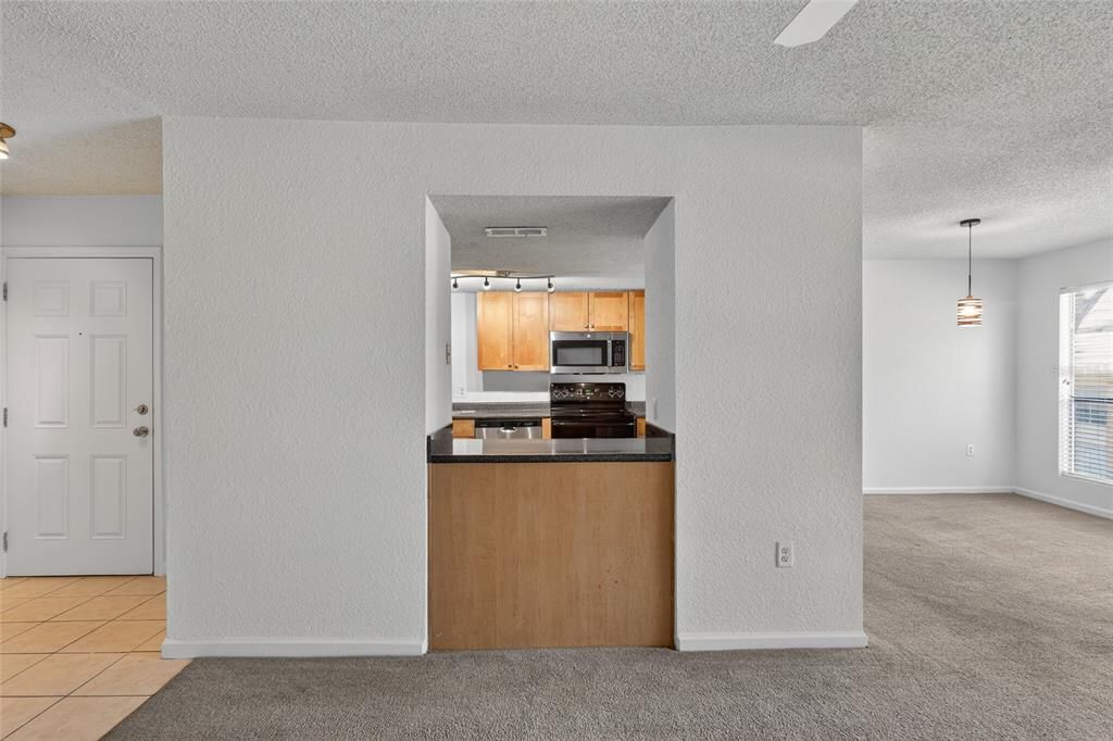 For Rent: $1,425 (3 beds, 2 baths, 1278 Square Feet)