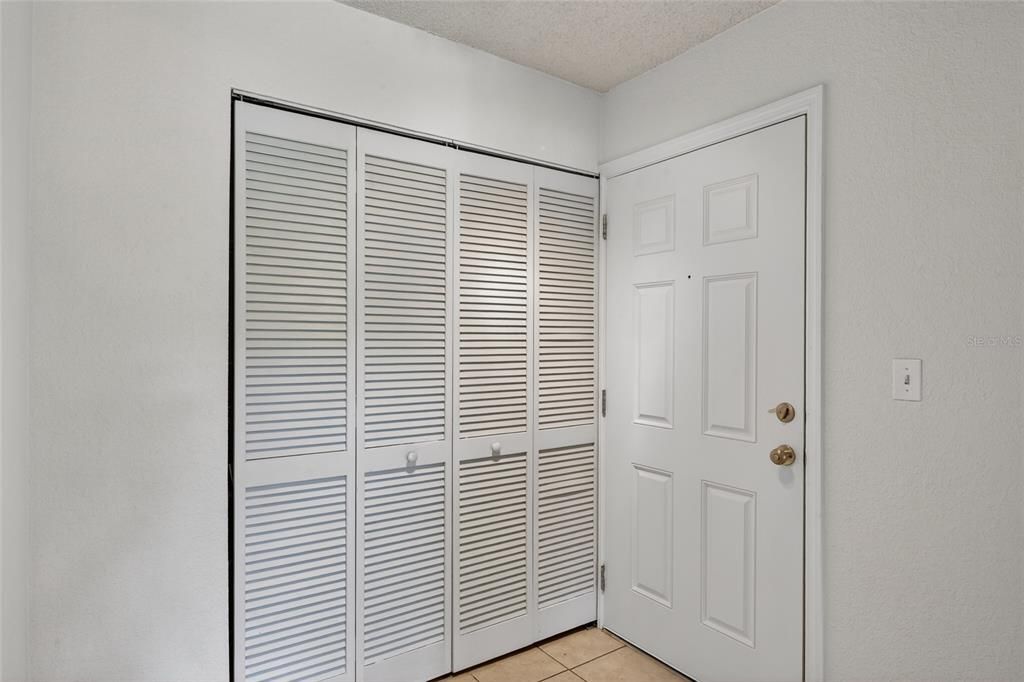 For Rent: $1,425 (3 beds, 2 baths, 1278 Square Feet)