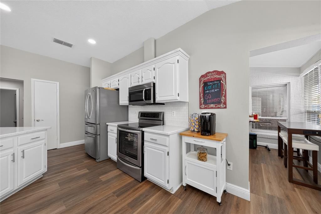 En Venta: $374,999 (3 camas, 2 baños, 1766 Pies cuadrados)