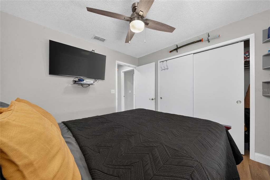 En Venta: $374,999 (3 camas, 2 baños, 1766 Pies cuadrados)