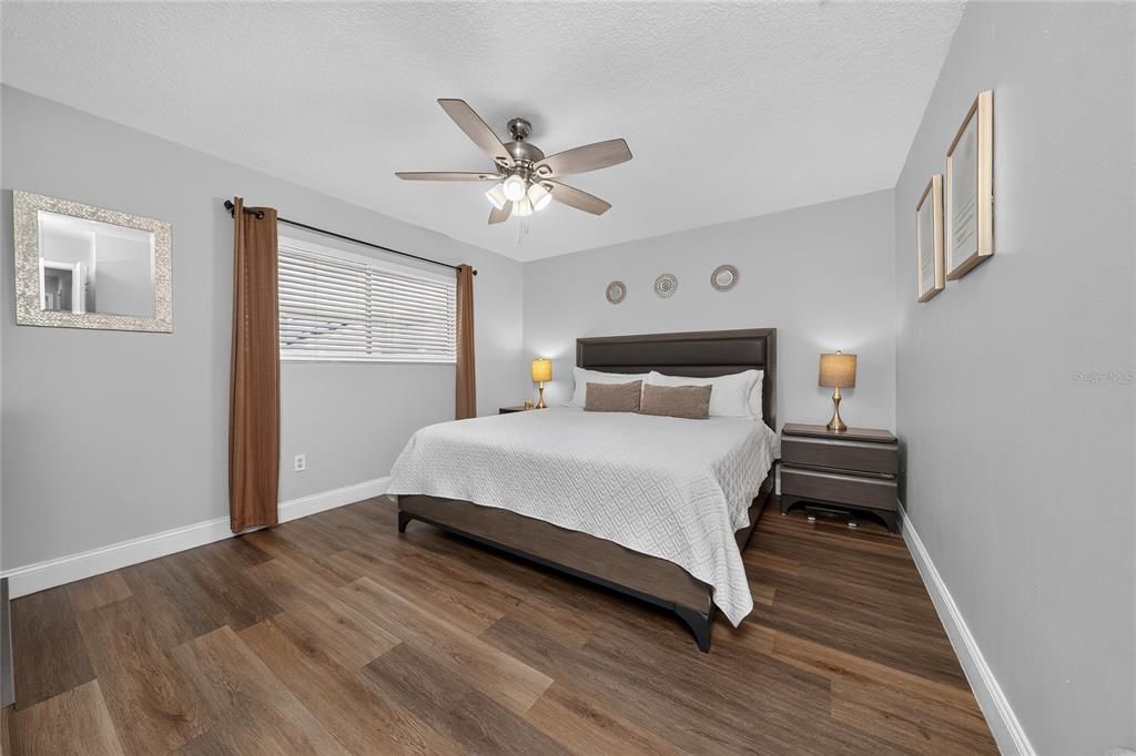 En Venta: $374,999 (3 camas, 2 baños, 1766 Pies cuadrados)