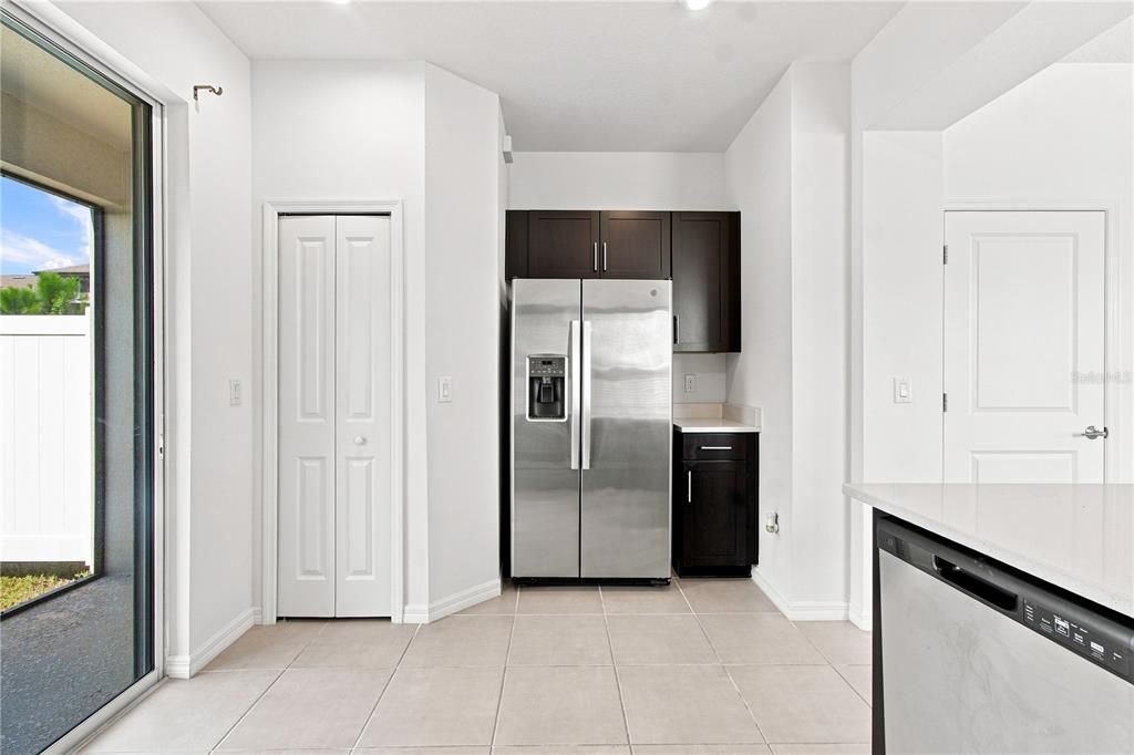 For Sale: $209,900 (2 beds, 2 baths, 1235 Square Feet)