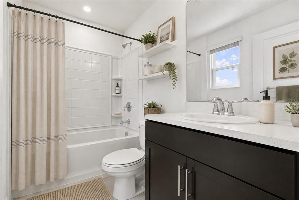 For Sale: $209,900 (2 beds, 2 baths, 1235 Square Feet)