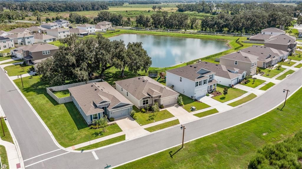 На продажу: $385,000 (3 спален, 2 ванн, 1844 Квадратных фут)