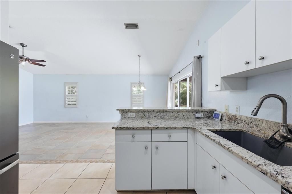 For Sale: $269,000 (3 beds, 2 baths, 1512 Square Feet)
