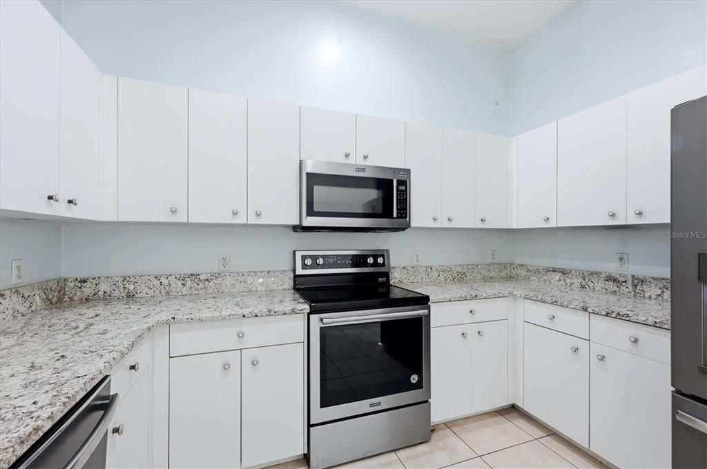 For Sale: $269,000 (3 beds, 2 baths, 1512 Square Feet)