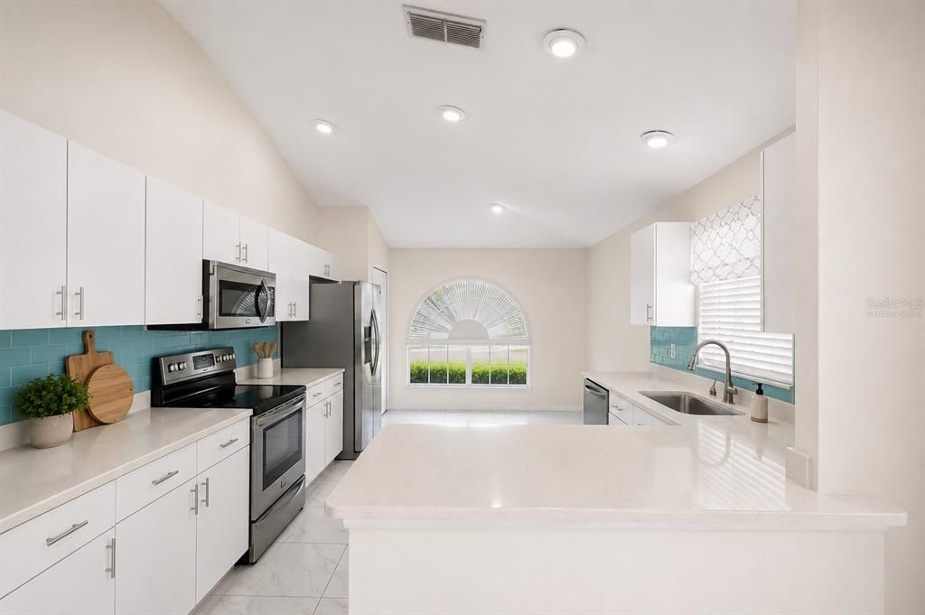 For Sale: $320,000 (3 beds, 2 baths, 1640 Square Feet)