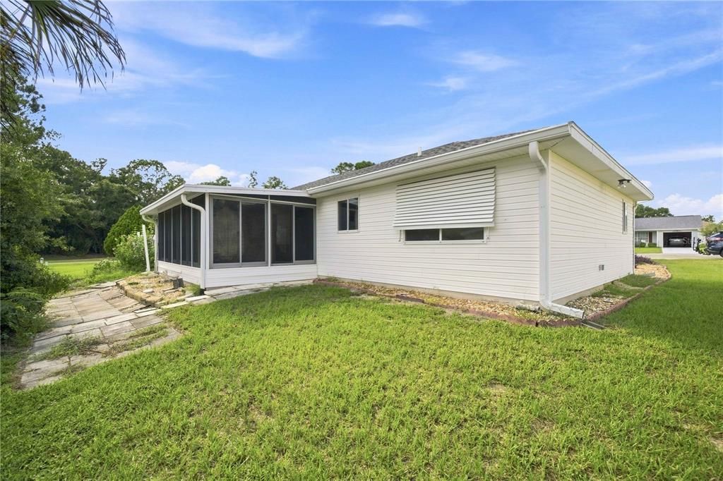 For Sale: $150,000 (2 beds, 2 baths, 1192 Square Feet)
