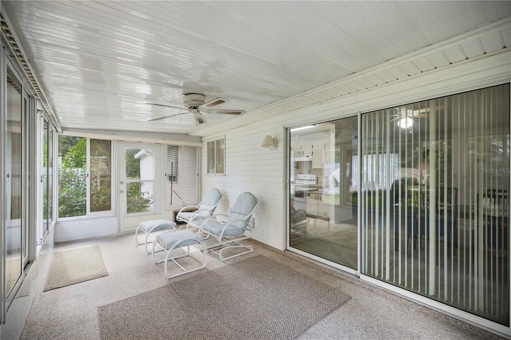 For Sale: $150,000 (2 beds, 2 baths, 1192 Square Feet)