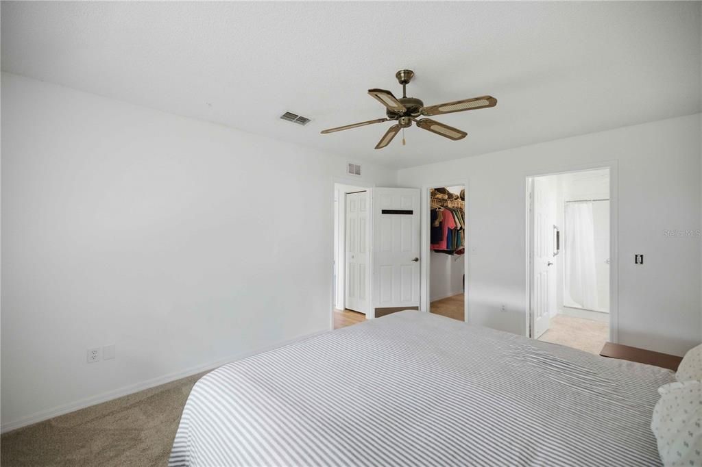 For Sale: $150,000 (2 beds, 2 baths, 1192 Square Feet)