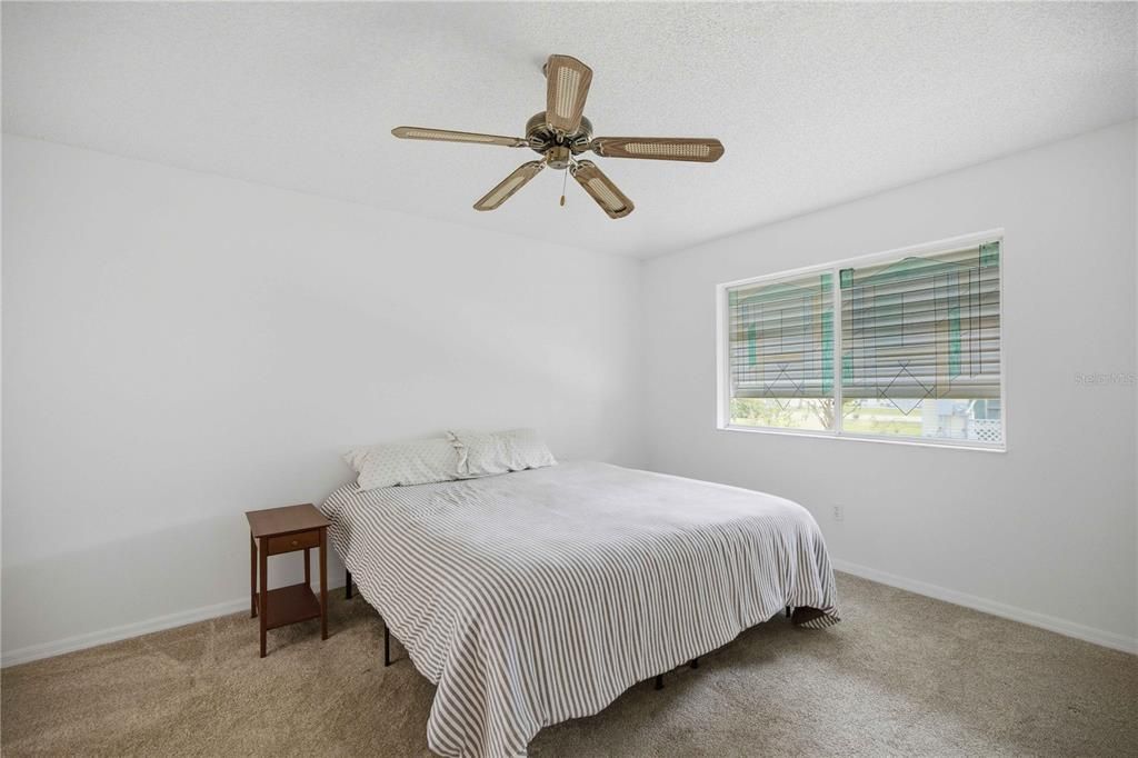 For Sale: $150,000 (2 beds, 2 baths, 1192 Square Feet)