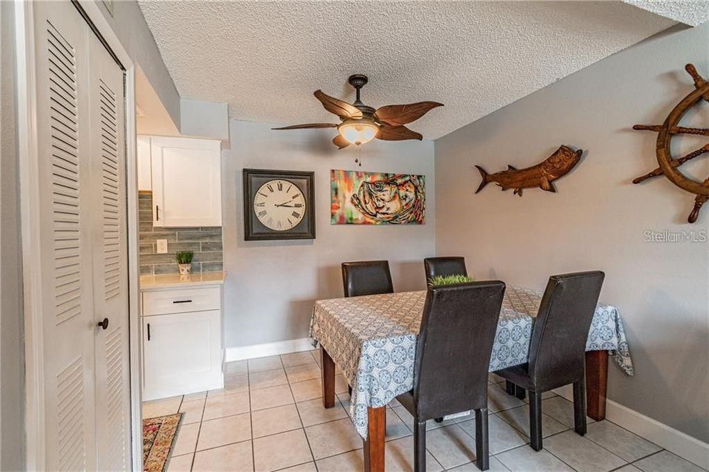 For Rent: $1,750 (2 beds, 1 baths, 853 Square Feet)