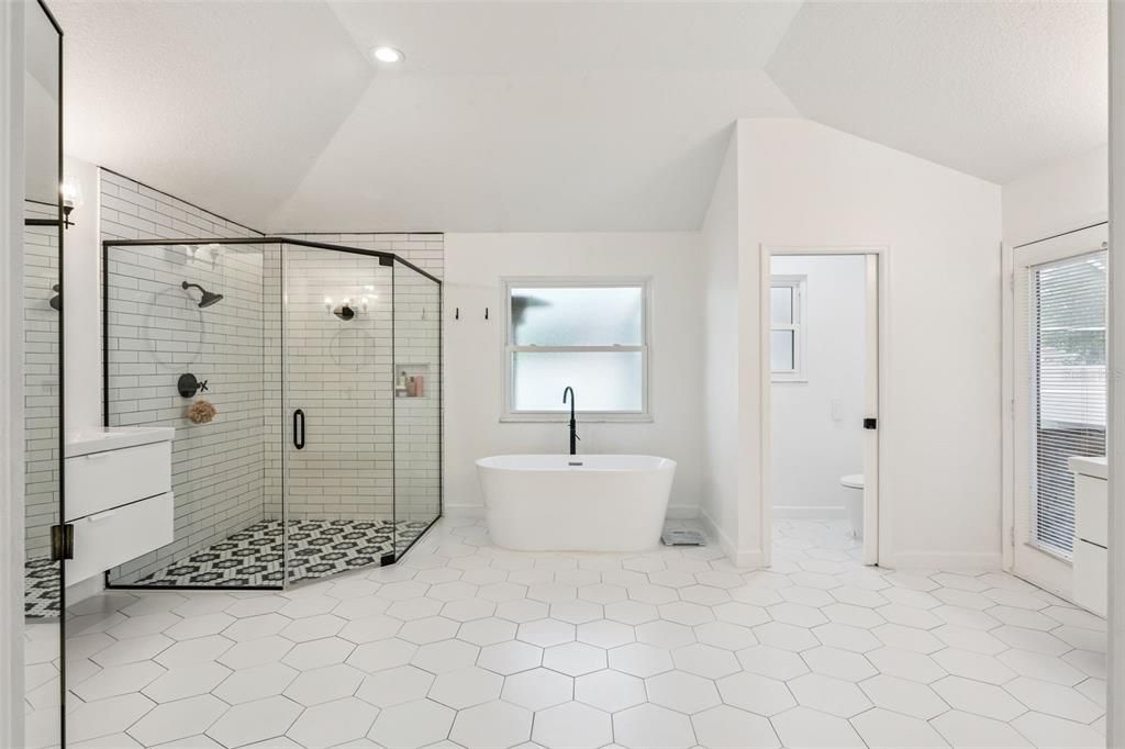 For Rent: $3,600 (4 beds, 3 baths, 2813 Square Feet)