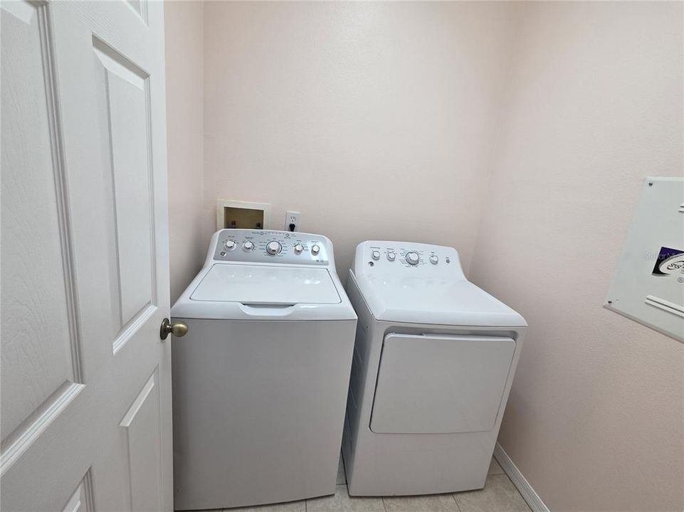 En Venta: $225,000 (3 camas, 2 baños, 1630 Pies cuadrados)