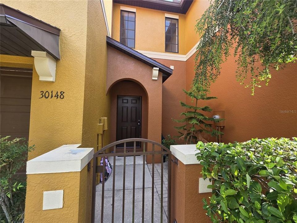En Venta: $220,000 (3 camas, 2 baños, 1630 Pies cuadrados)