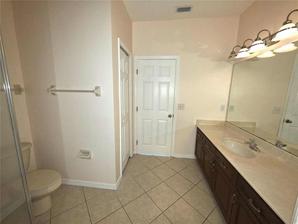 En Venta: $225,000 (3 camas, 2 baños, 1630 Pies cuadrados)