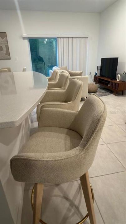 В аренду: $2,100 (3 спален, 2 ванн, 1373 Квадратных фут)