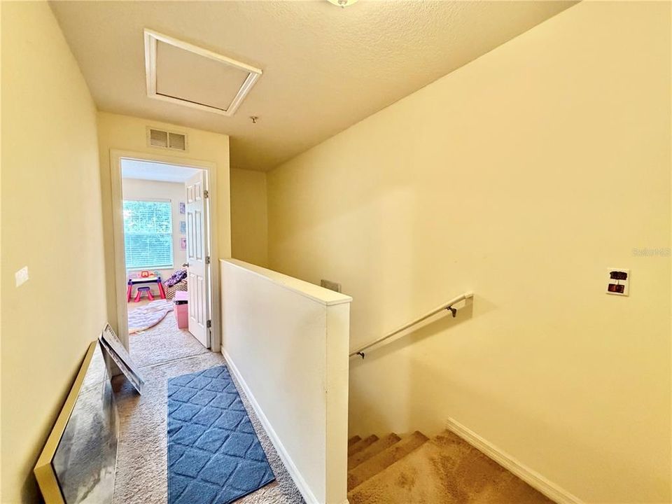 For Sale: $215,000 (2 beds, 2 baths, 1120 Square Feet)