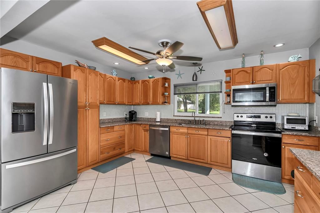 En Venta: $369,000 (2 camas, 2 baños, 1568 Pies cuadrados)