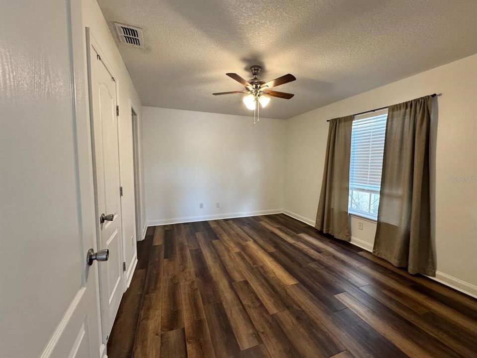 For Rent: $1,700 (2 beds, 2 baths, 934 Square Feet)