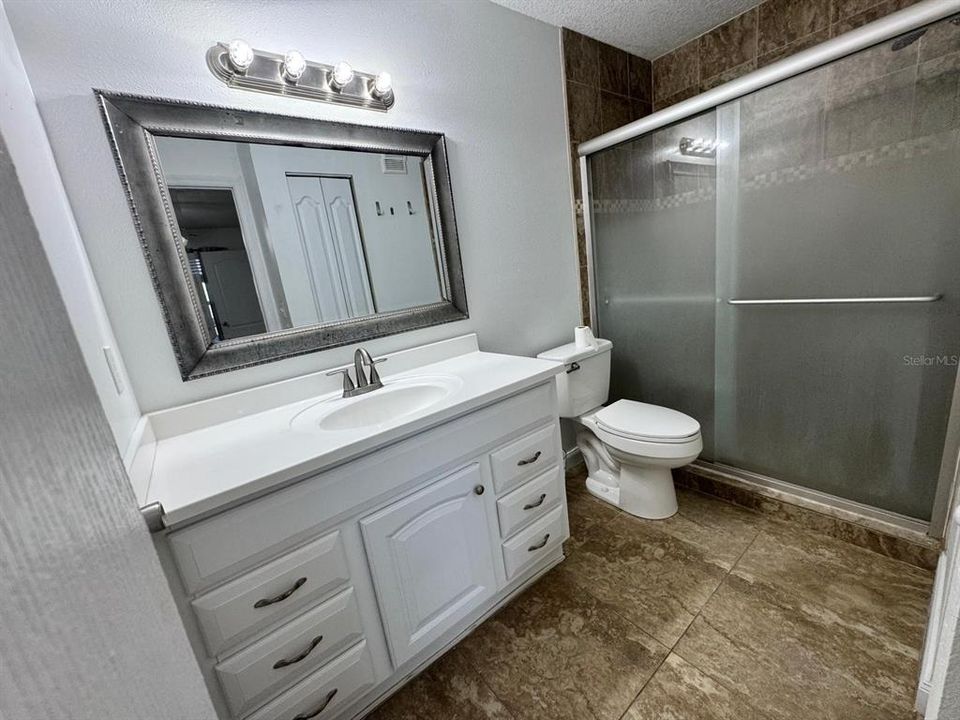 For Rent: $1,700 (2 beds, 2 baths, 934 Square Feet)