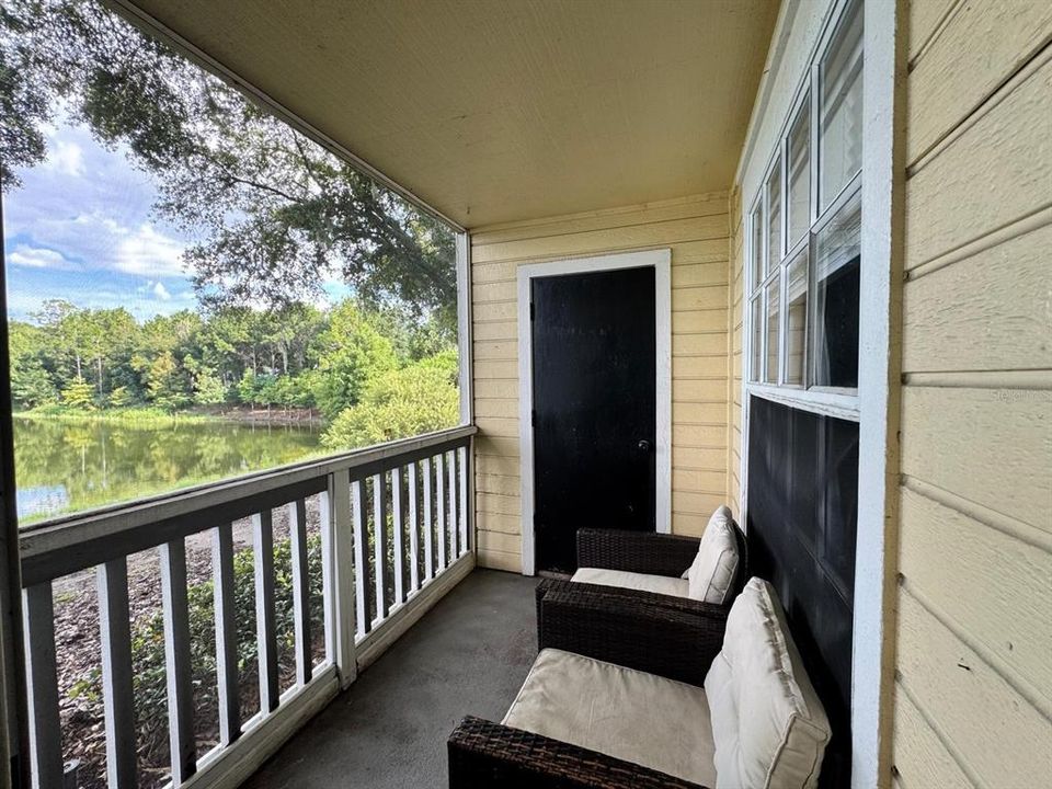For Rent: $1,700 (2 beds, 2 baths, 934 Square Feet)
