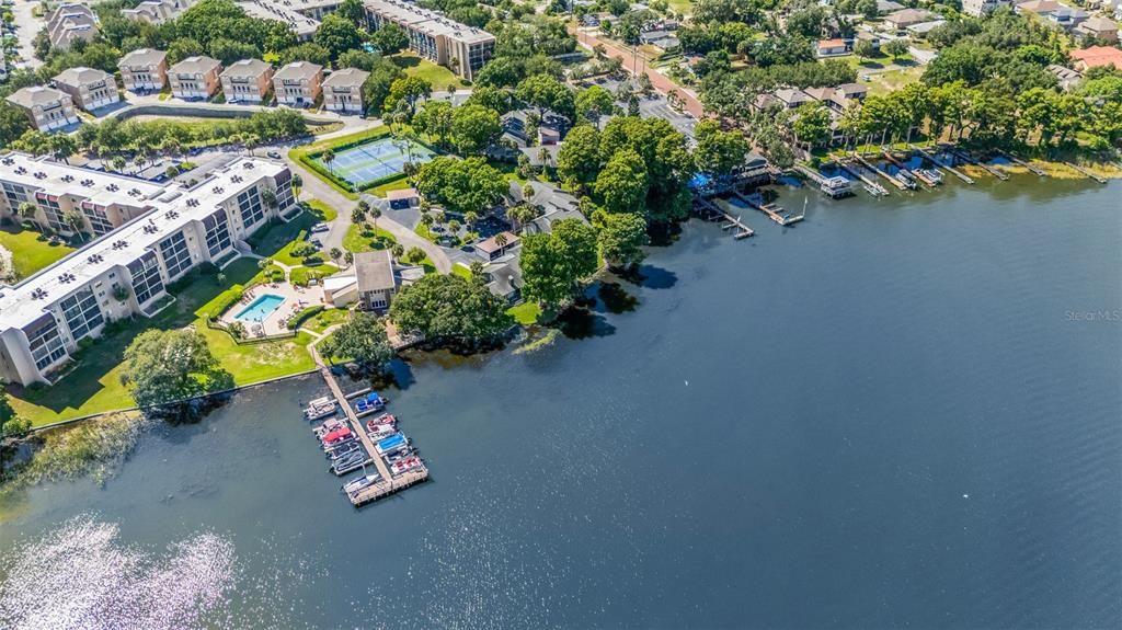 На продажу: $250,000 (2 спален, 2 ванн, 970 Квадратных фут)