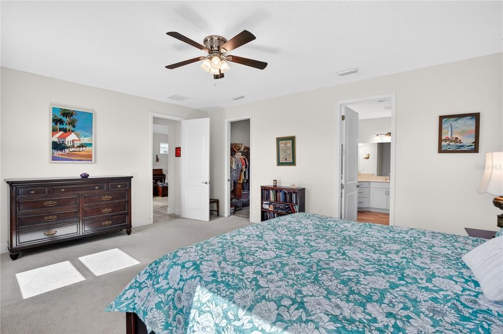 For Sale: $500,000 (3 beds, 2 baths, 2122 Square Feet)