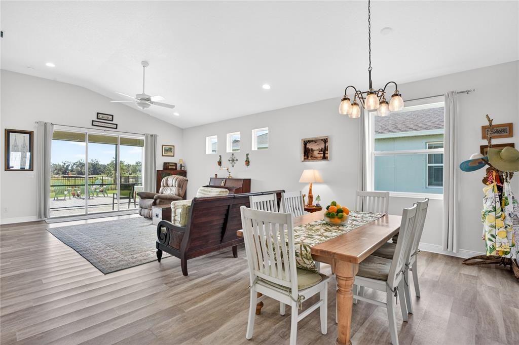 For Sale: $500,000 (3 beds, 2 baths, 2122 Square Feet)