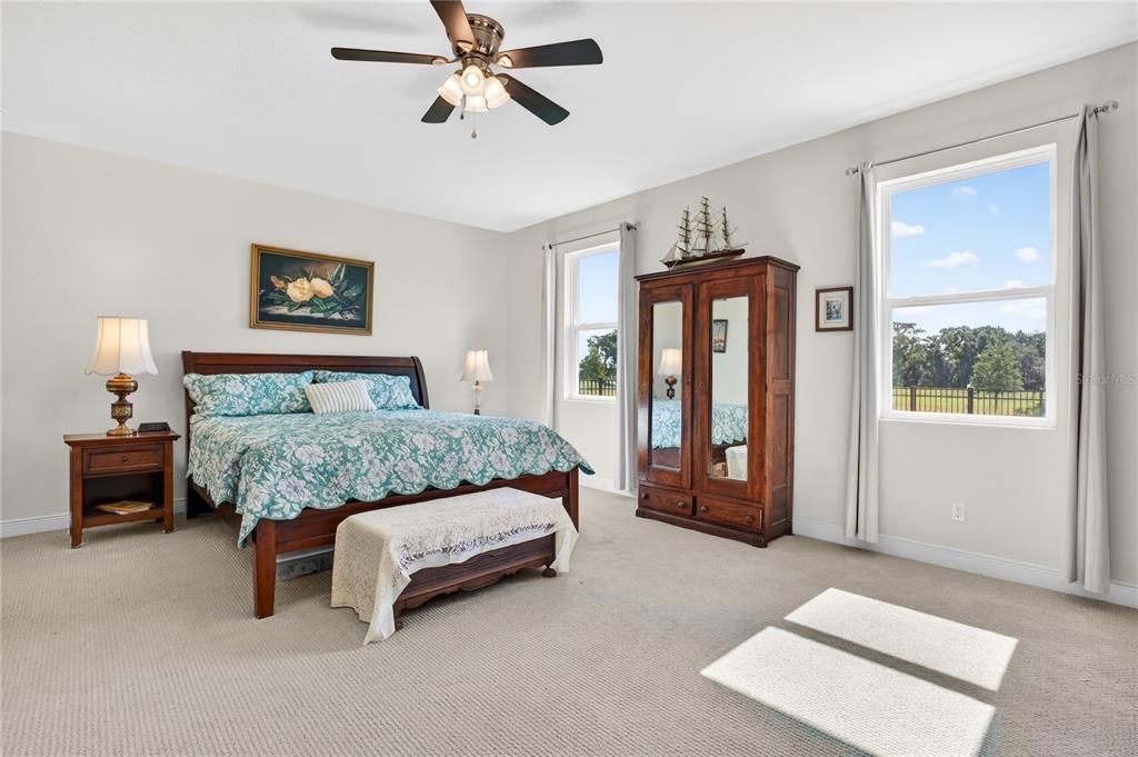 For Sale: $500,000 (3 beds, 2 baths, 2122 Square Feet)