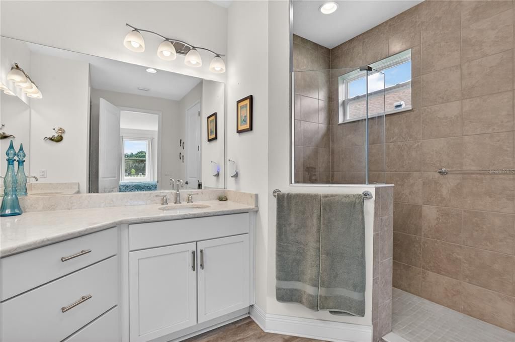 For Sale: $500,000 (3 beds, 2 baths, 2122 Square Feet)