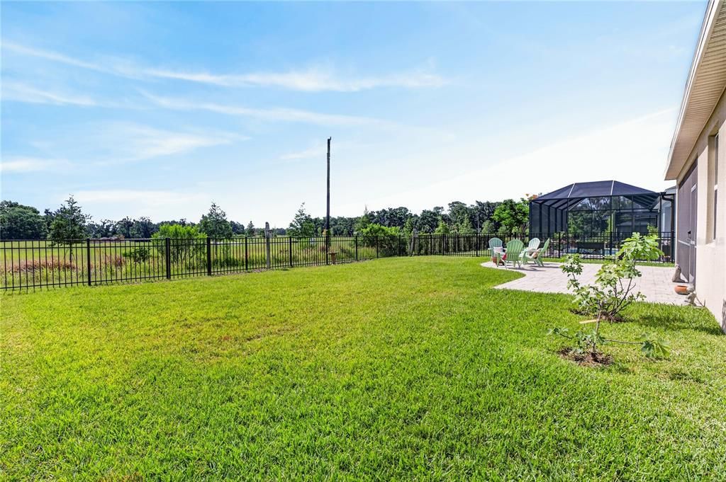 For Sale: $500,000 (3 beds, 2 baths, 2122 Square Feet)