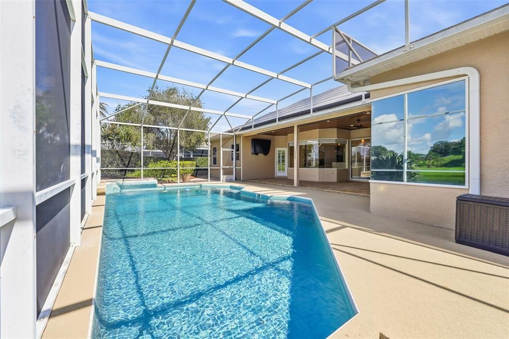 En Venta: $675,000 (4 camas, 3 baños, 2660 Pies cuadrados)