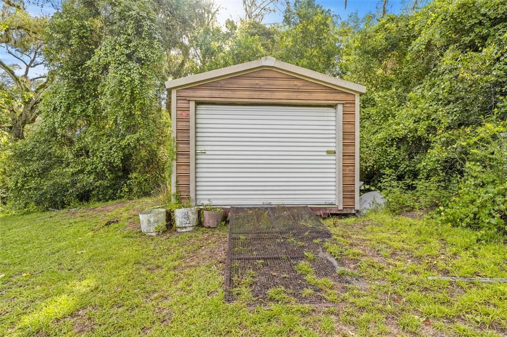For Sale: $299,900 (3 beds, 2 baths, 1377 Square Feet)
