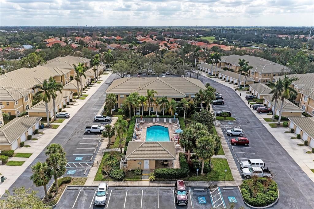 For Rent: $2,200 (2 beds, 2 baths, 1346 Square Feet)