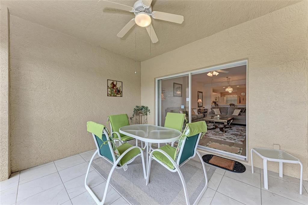 For Rent: $2,200 (2 beds, 2 baths, 1346 Square Feet)