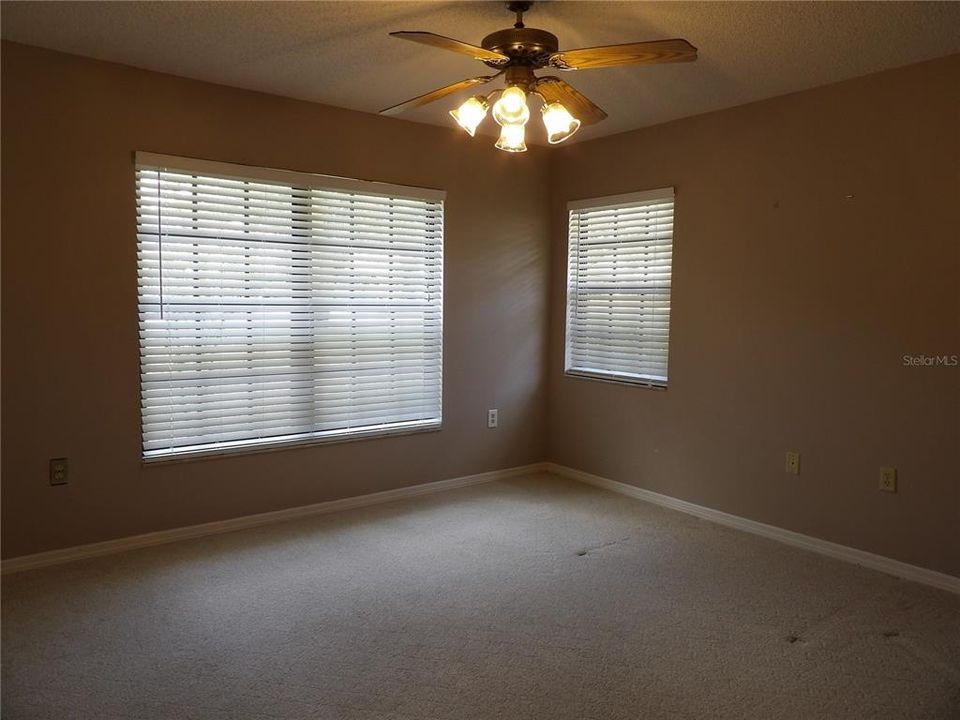 En Venta: $621,410 (4 camas, 3 baños, 2793 Pies cuadrados)